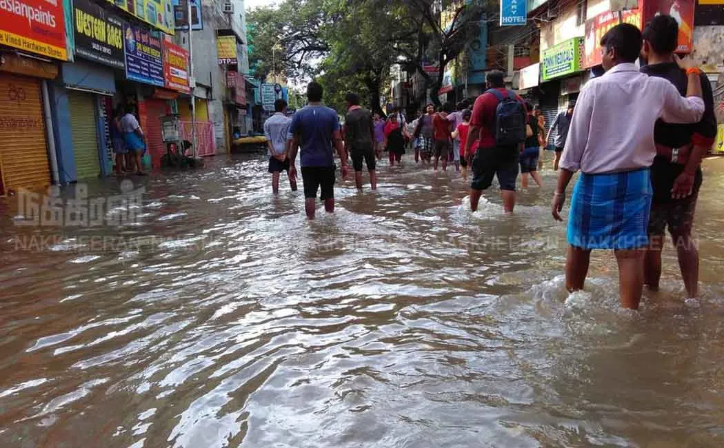 I remember that day in my heart! Flood .. Flood!