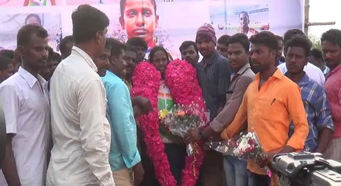 gold women gomathi marimuthu - the grand reception in Trichy!