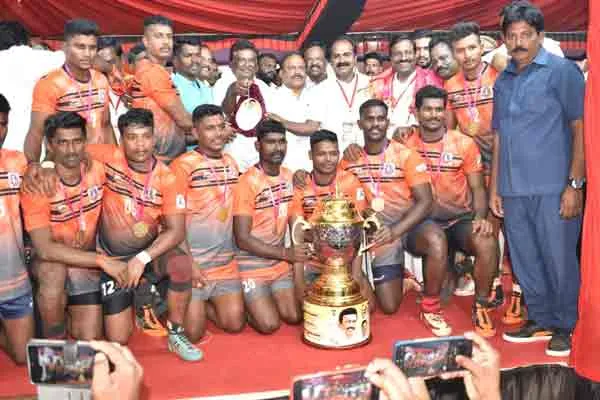 kabaddi match conducted for udhayanidhi stalin birthday in cuddalore 