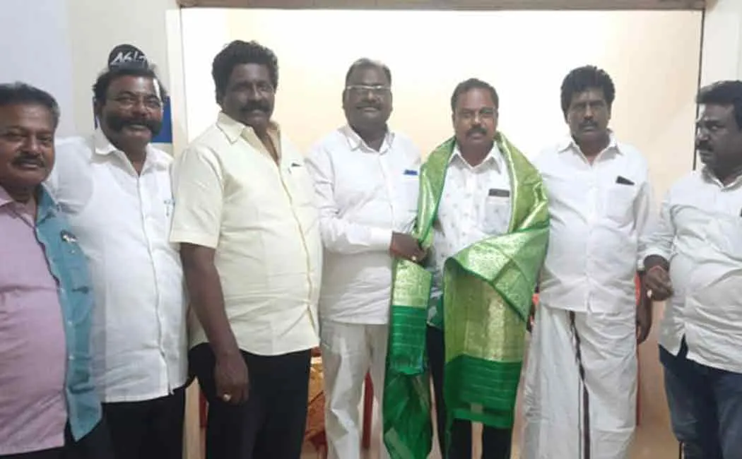 AIADMK candidate join DMK
