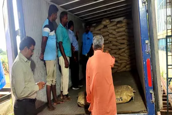 Continuous heavy rain Management of Aavin readiness