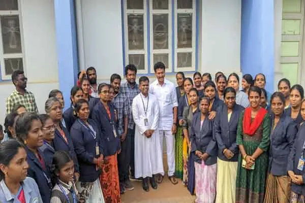 Minister Anbil Mahesh poyyamozhi inspection on government aided schools