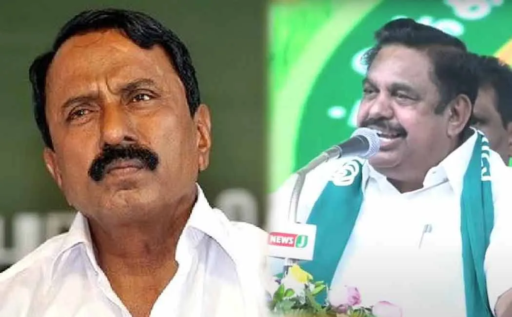Sengottaiyan objects jayalalitha pictures at Palaniswami felicitation ceremony