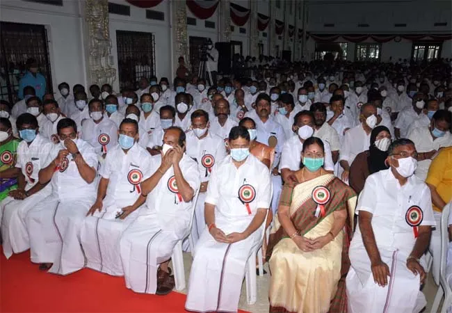 admk meeting chennai eps and ops tn assembly election 