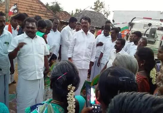 after election campaign admk leader back to home down incident 
