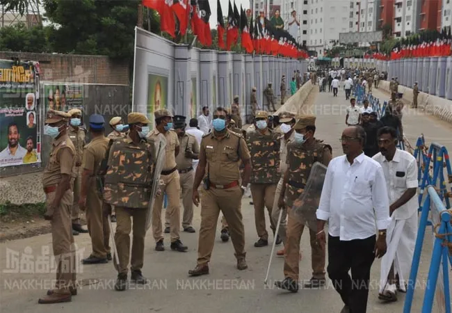 Volunteers gathered in Vanakaram... A.D.M.K. Will the general assembly take place?- The High Court will decide at 09.00 am!