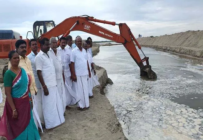 Sea Estuary  Dredged cuddalore fishermen's happy