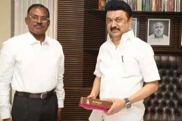 Retired ATSP Meeting with the Chief Minister of Vellaturai!