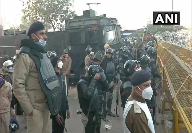 delhi chalo haryana farmers police state border closed 