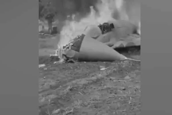 Pilots safely rescue for flight incident in Agra 