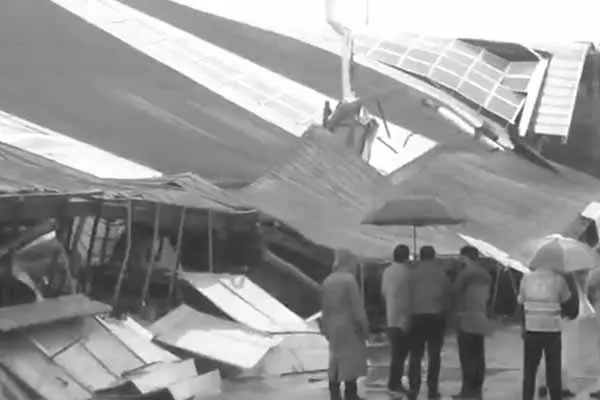 Airport roof collapse incident