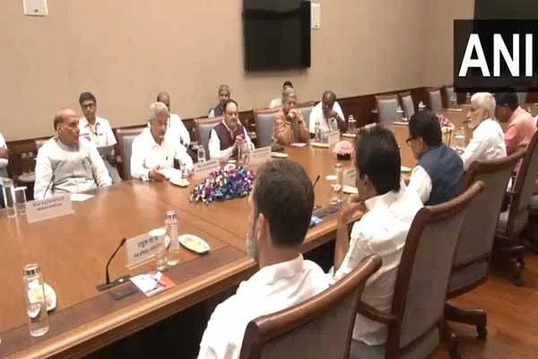 Bangladesh issue; All party meeting in Delhi