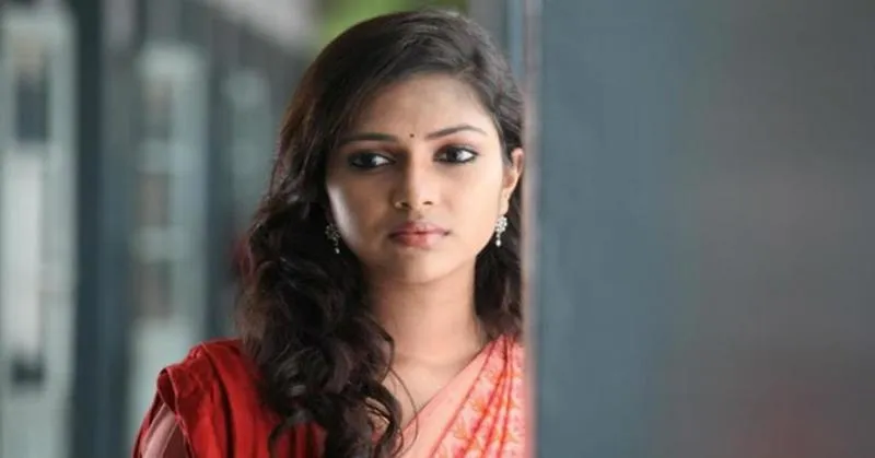 amala paul service
