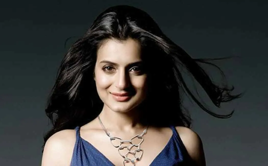 Warrant for actress Amisha Patel in Czech fraud case