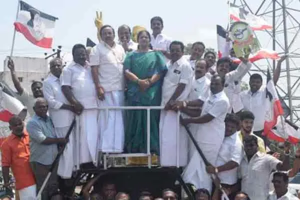 ammk trichy city district secretary senthilnathan appointed and leader statue