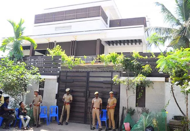 finance financier anbu chezhiyan it taid seizured rs 65 crores 