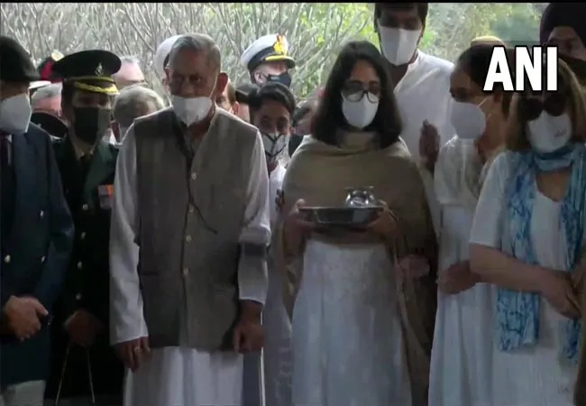 CDSGeneralBipinRawat laid to final rest with full military honours