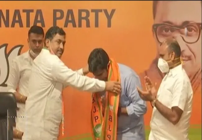 former ips officer join with bjp at delhi 