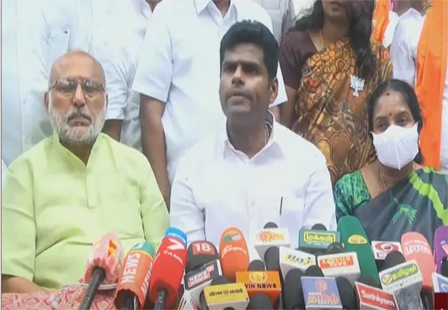 BJP donates Rs 10 lakh to Ariyalur student's family