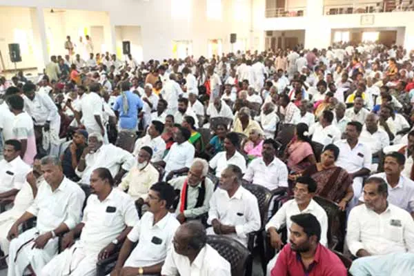 DMK Congress which was knocked out in the first meeting 