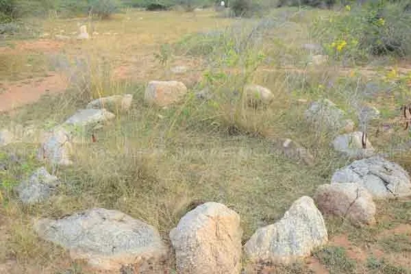 sivagangai nalukottai near ancient stoneage things discovered