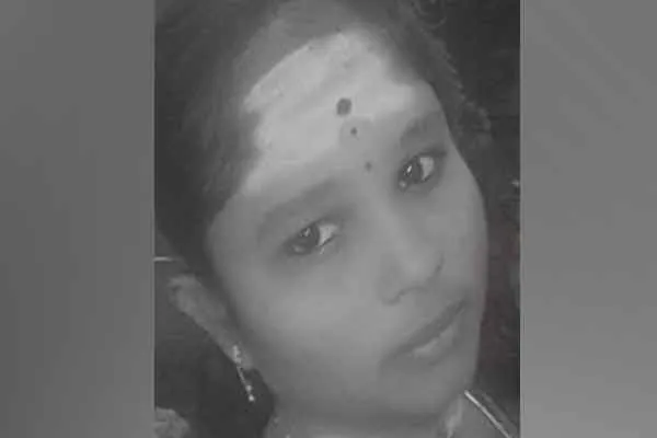Electricity flowing in the bus tragedy of female devotee