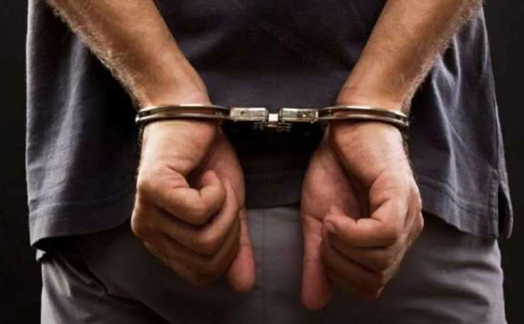 Police arrest attackers of ambulance driver