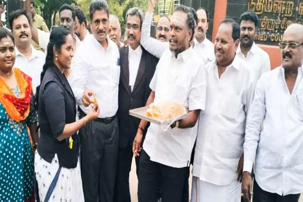 himachal pradesh  congress  victory celebrated in  trichy