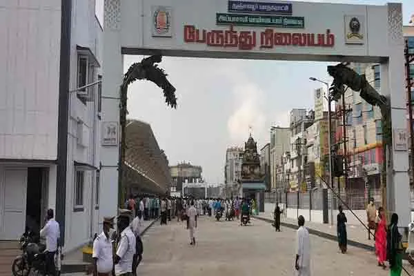 government bus conductor suspended in tanjore