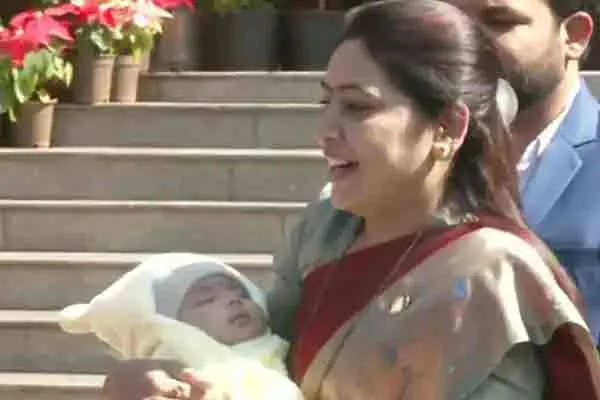 maharashtra mla participated in legislative meeting their baby 