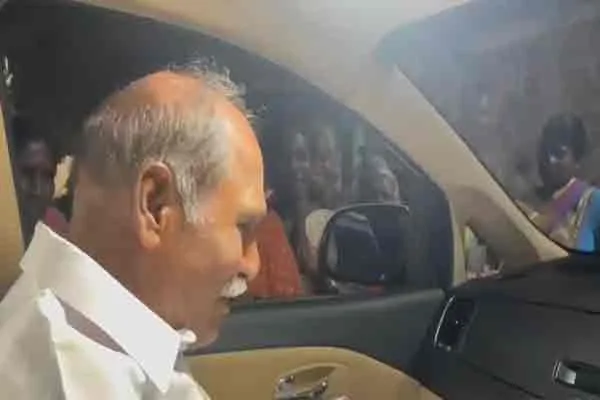 peoples request to puducherry chief minister for ration rice issue