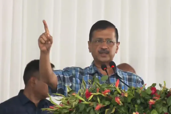 arvind Kejriwal criticized amitshah