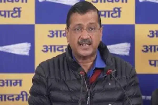 Arvind kejriwal criticized Congress and Bjp