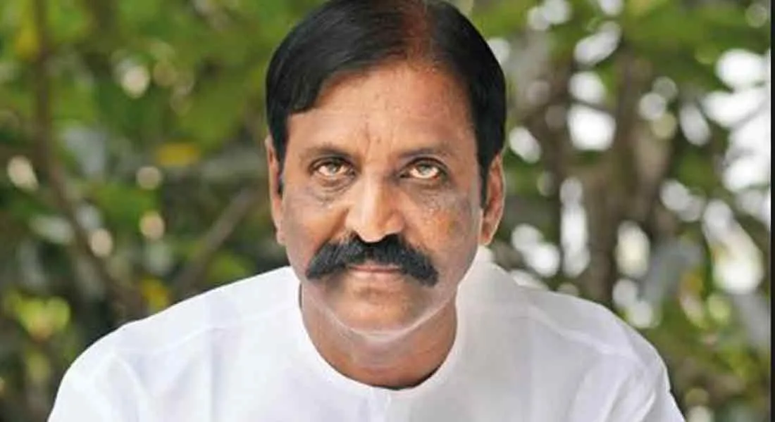 vairamuthu condemned to tamil language removed in southern railway 