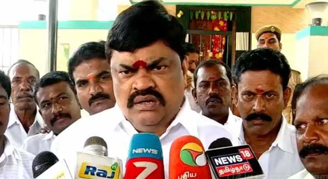 If you twist the mustache as Kamal Kattabomman, quickly hang in politics; Rajagopalaji's controversial speech
