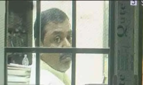  5000 bribe to get the sale papers... govt officer arrested