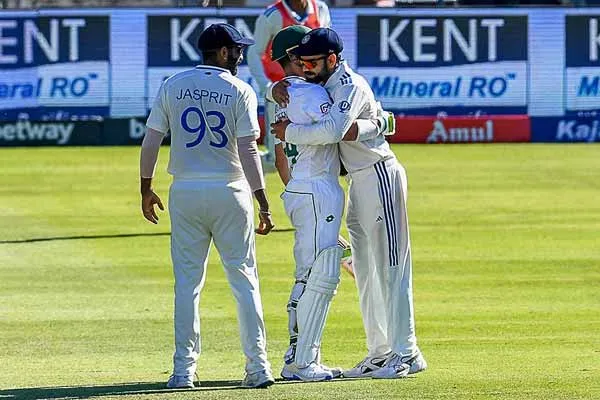 Who on top for worst achievment India and South Africa team to compete