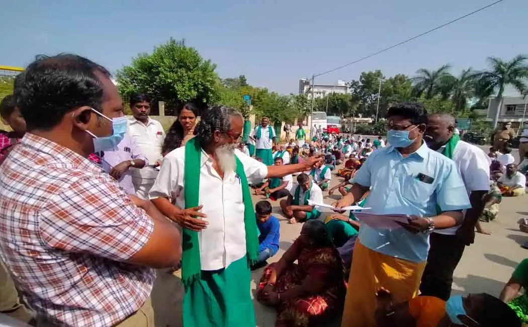 Farmers' unions involved in the struggle to repeal the new law