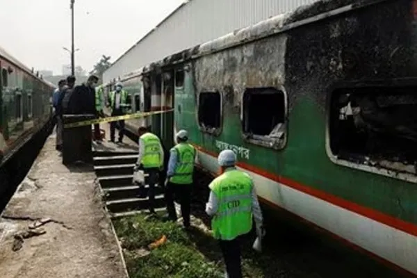 Setting fire to a train; 4 people were lost their lives in bangladesh