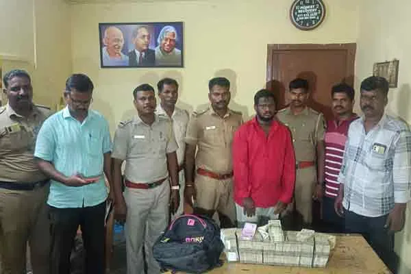 villupuram chinthamani indian bank cashier incident