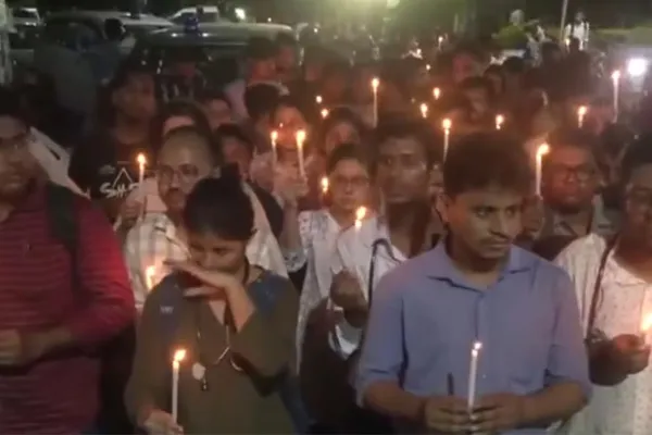 young doctor incident hospital west bengal kolkata