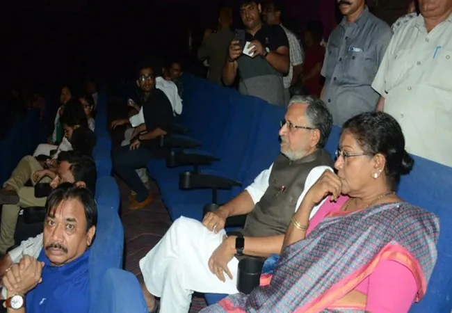 bihar deputy cm sushil kumar modi watching super 30 film, flood not care