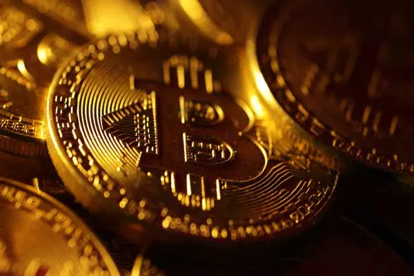 Bitcoin Value Hits $1 Lakh