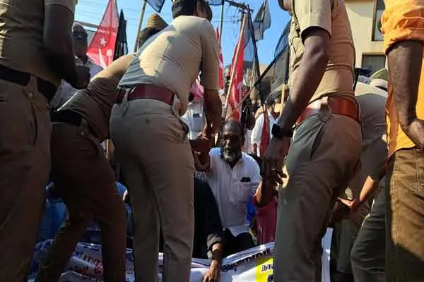 tamil nadu governor ravi black flag in chidambaram