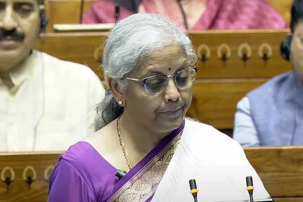 India coalition MPs are struggling in the Parliament complex