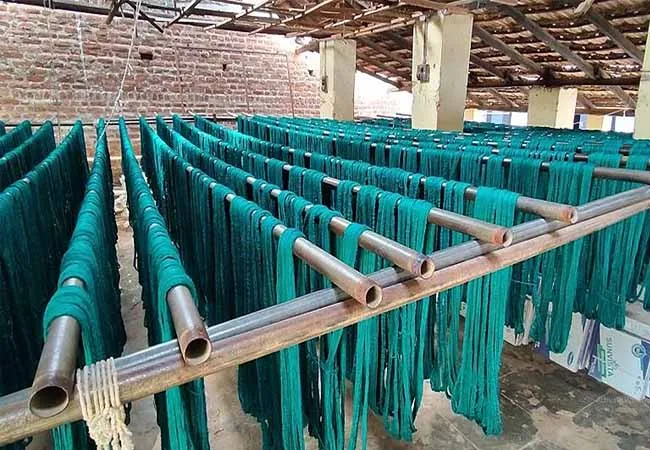 Spinning yarn prices ... paralyzed loom textile production!
