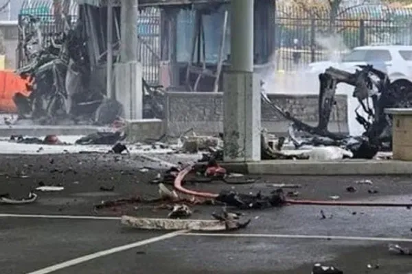Car on bridge accident; 2 people lost their lives in america
