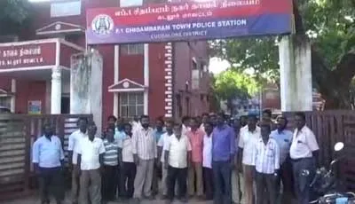 Electricity employees 