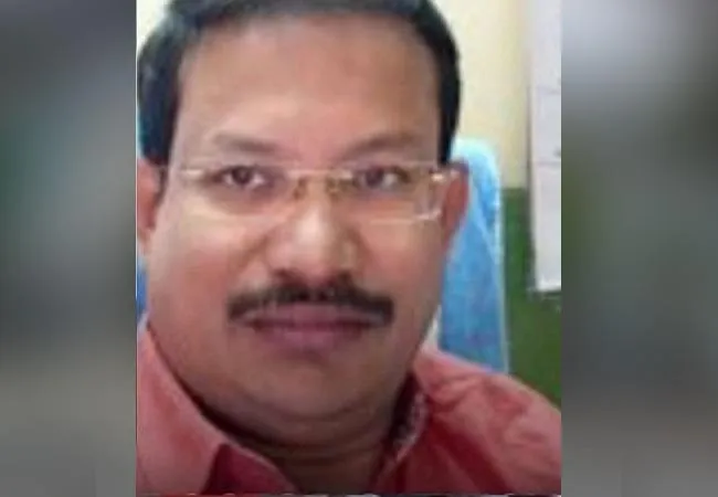 mbbs students dharmapuri government medical college doctor suspended 