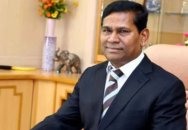 Lottery tycoon Martin freezes assets - 
